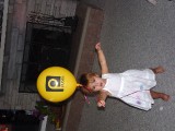 con globo 